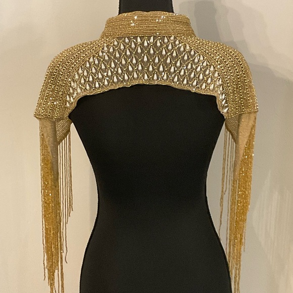 Gold Beaded Shoulder Fringe Cape with Pearls - Picture 4 of 5